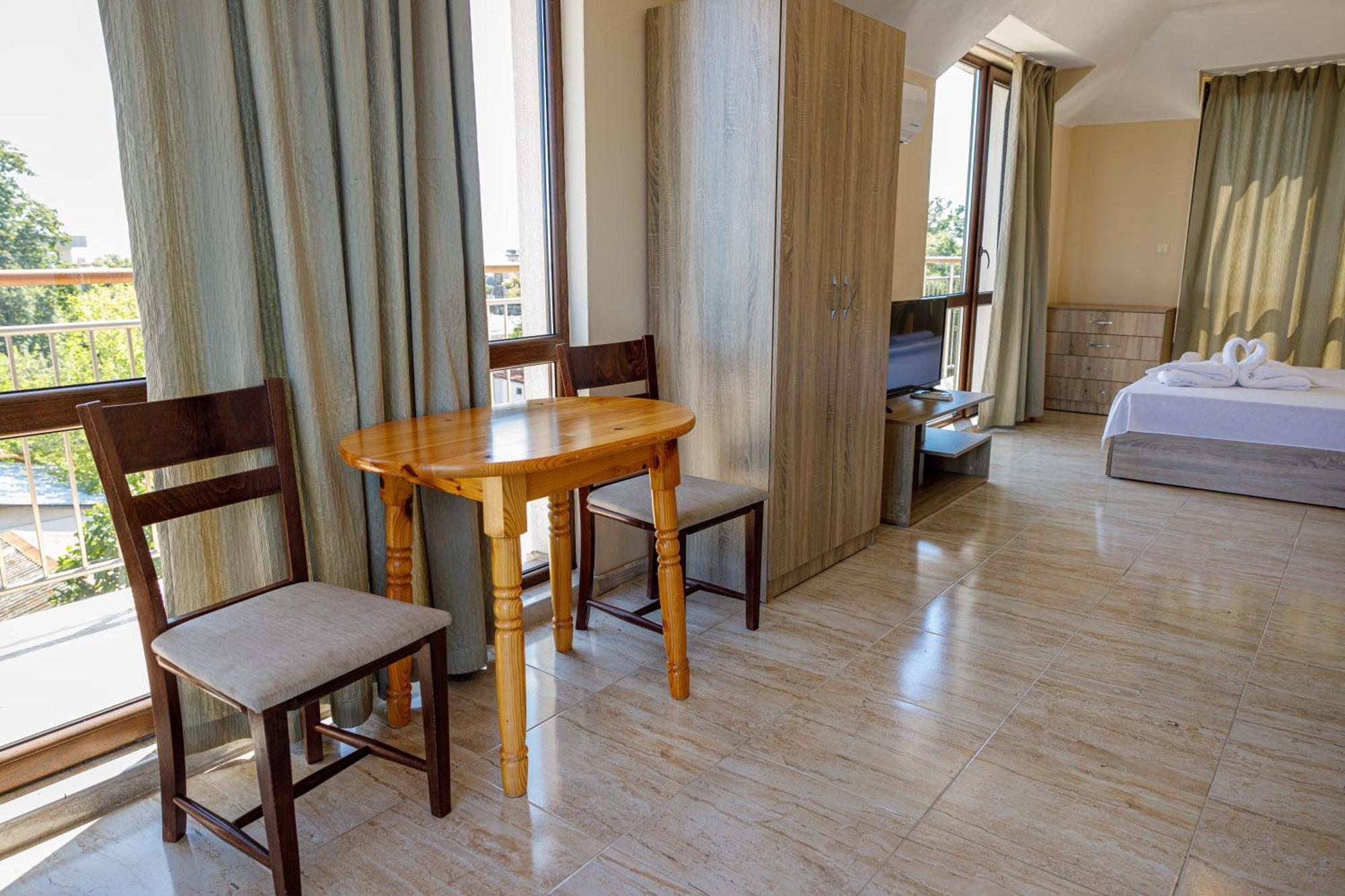 Family Hotel Silitur Ахтопол Екстер'єр фото
