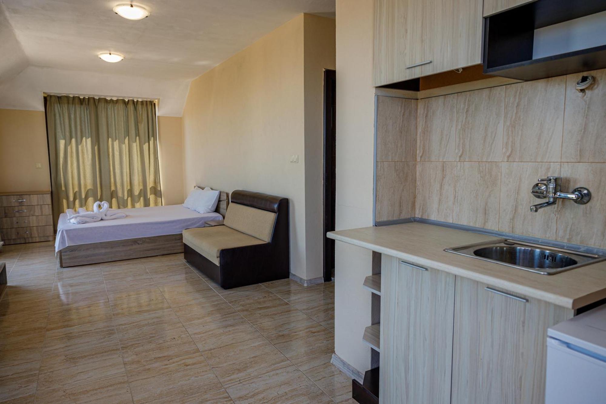Family Hotel Silitur Ахтопол Екстер'єр фото